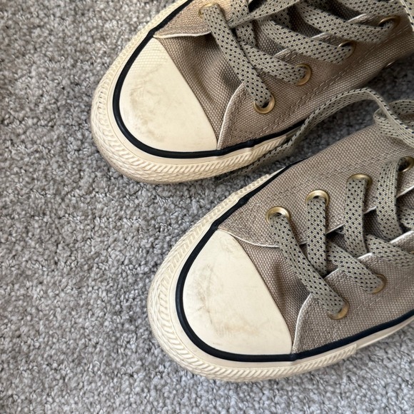 Converse Chuck Taylor Womens High Top Faux Fur Lined Taupe Tan Sneakers 8 - Picture 3 of 10